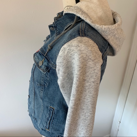 Levi’s Hybrid Denim Jacket - Picture 8 of 14